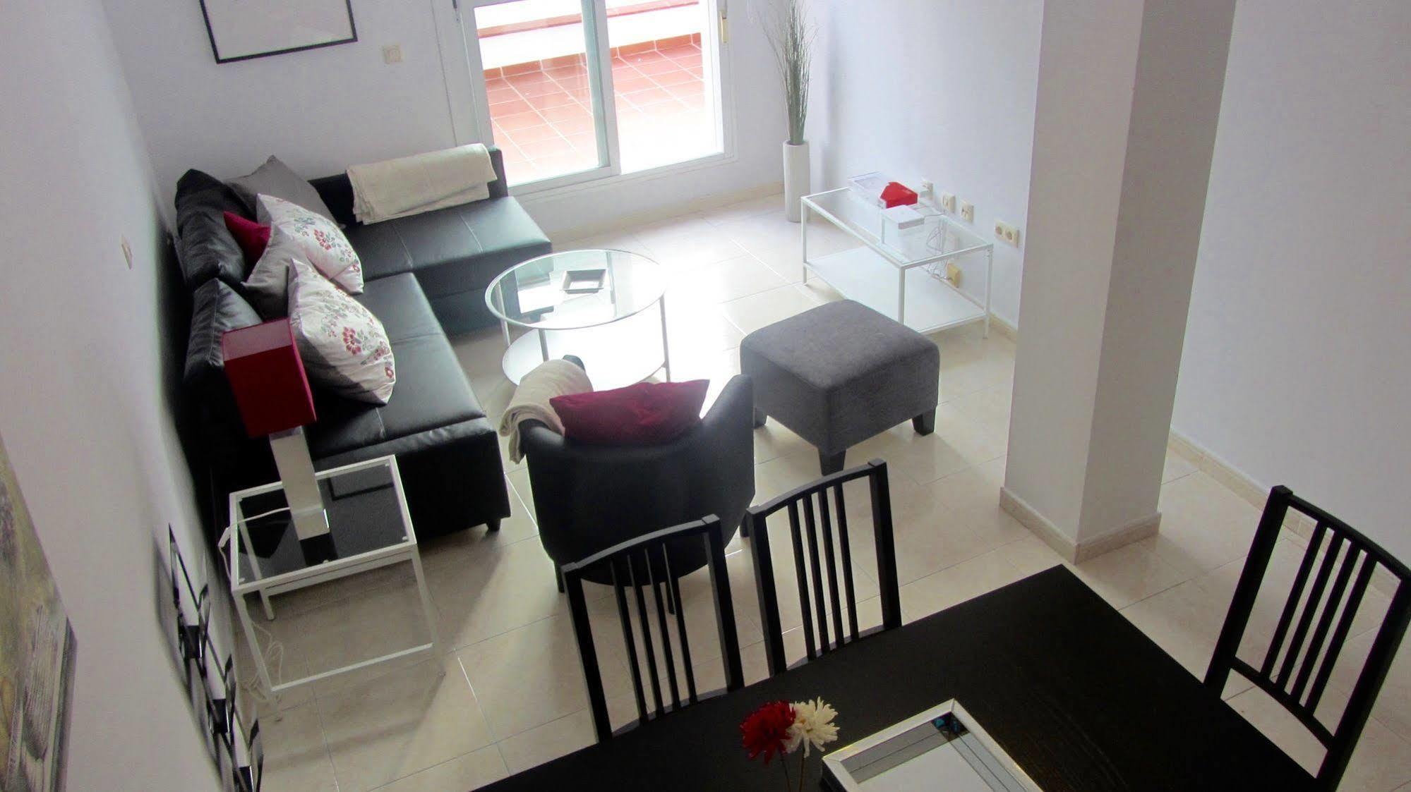 Apartamentos Decada Malaga Exterior photo
